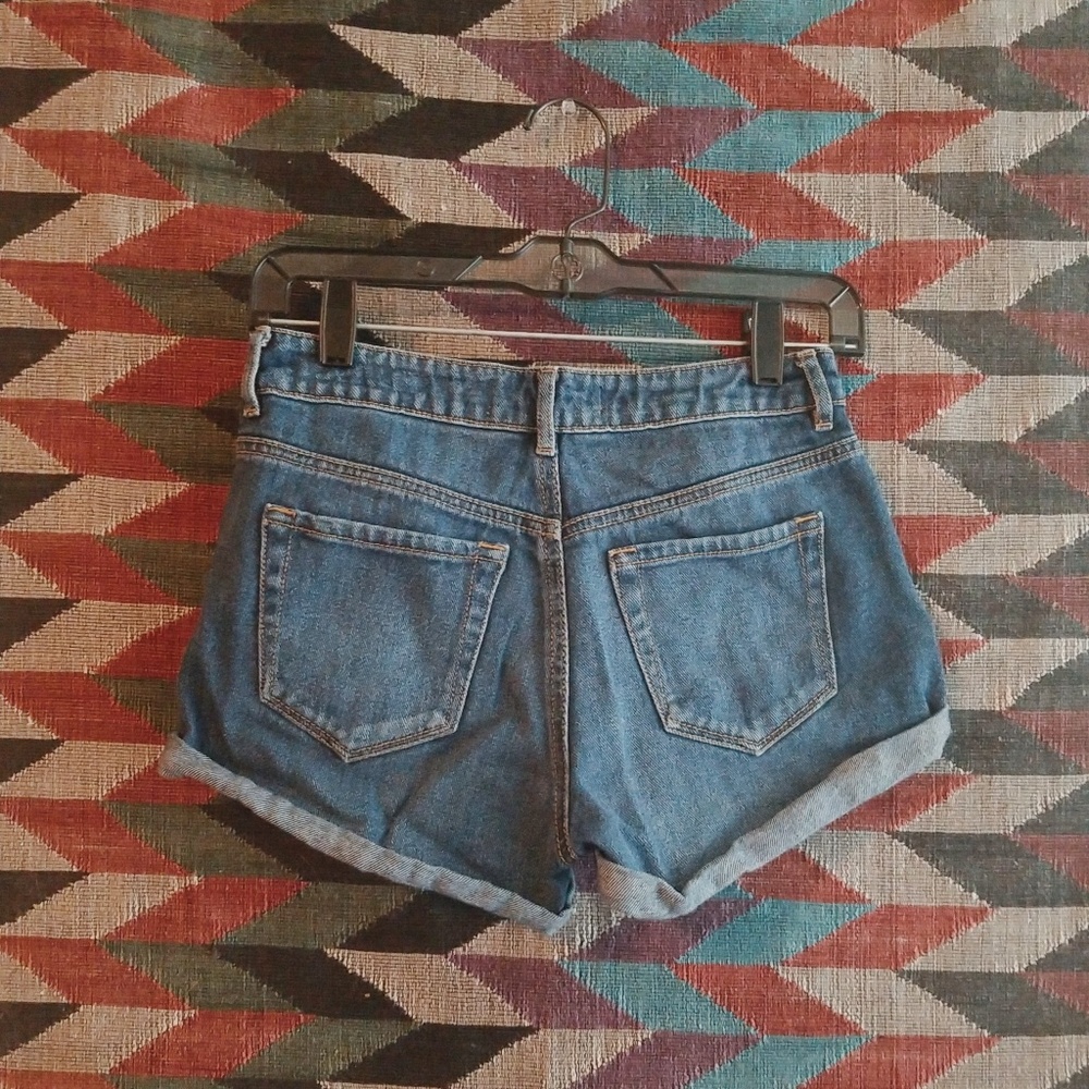 Bullhead High Rise Shorts - Picture 4 of 4